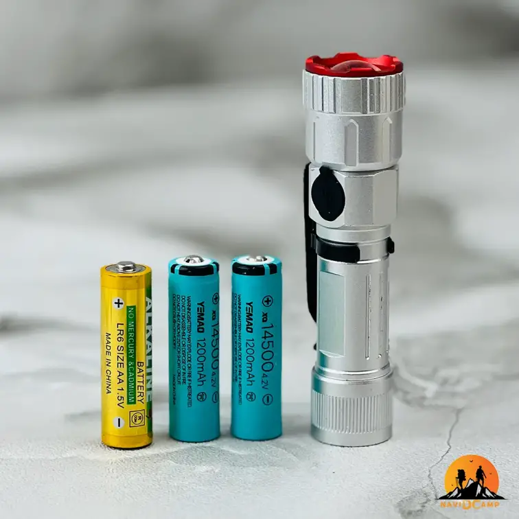 چراغ قوه یامو مدل YEMAO YM-F605X