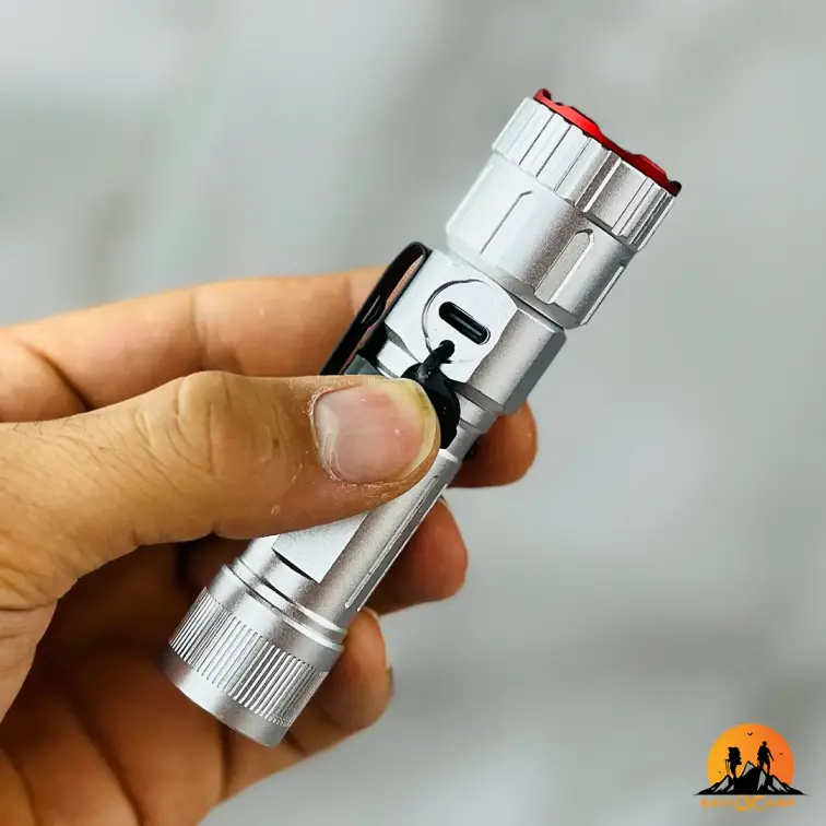 چراغ قوه یامو مدل YEMAO YM-F605X