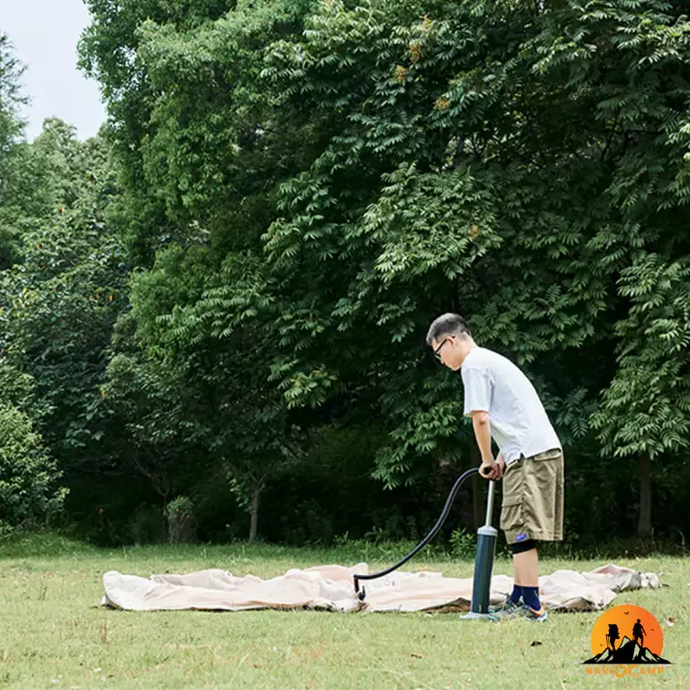 چادر بادی ایر 8.5 Village نیچرهایک مدل CNK2300ZP019