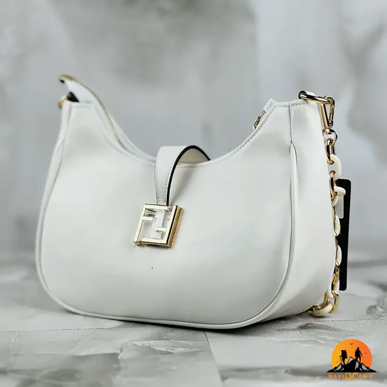 کیف باگت زنانه Fendi چرم مصنوعی